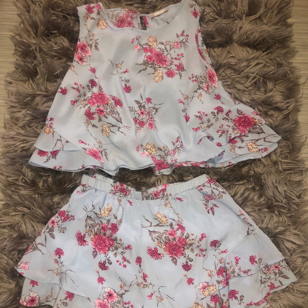 Two piece set